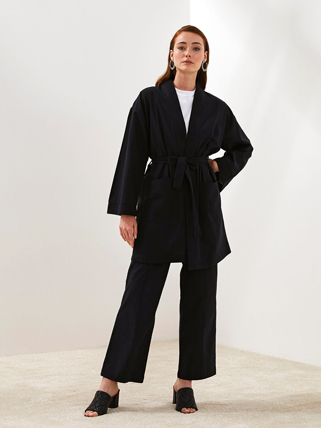 Siyah Cep Detaylı Geniş Kollu Bağlama Detaylı Oversize Kadın Kimono-11