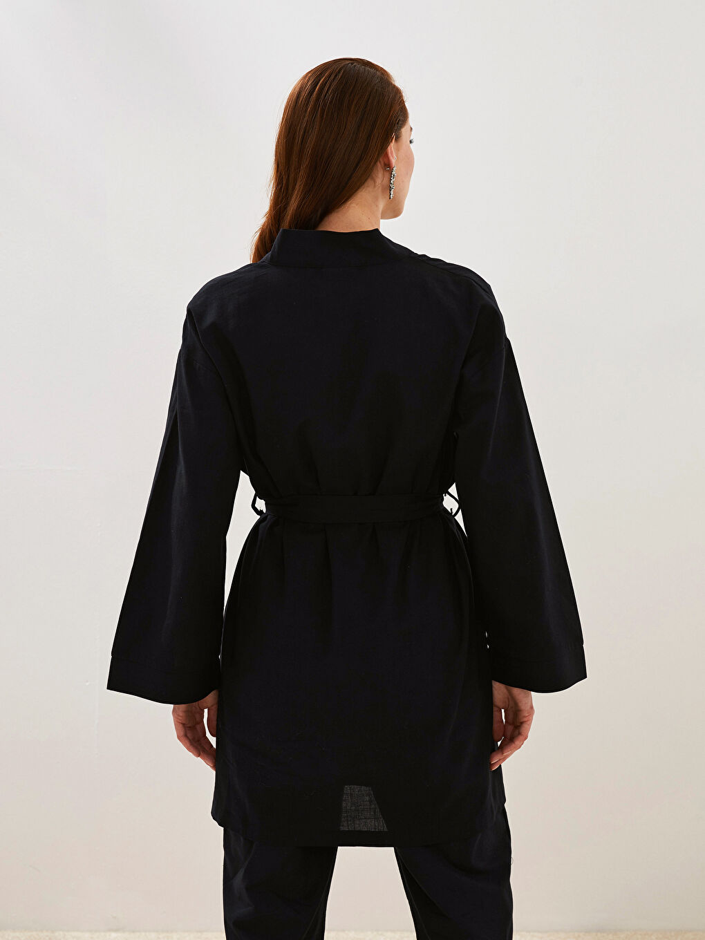 Siyah Cep Detaylı Geniş Kollu Bağlama Detaylı Oversize Kadın Kimono-12