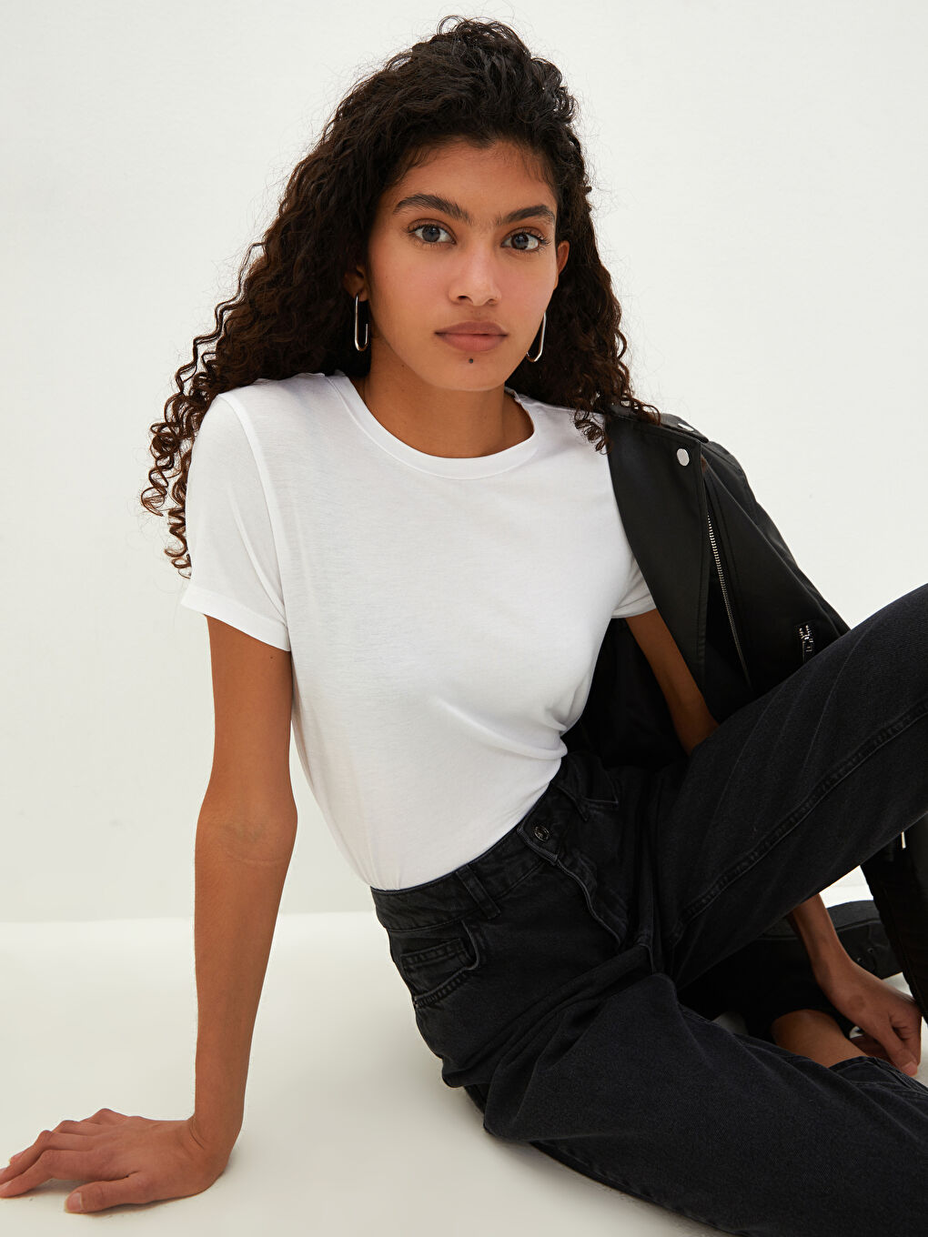 Bluse Für Damen Aus Jersey Mit Schlichtem Design Und Rundhalsausschnitt