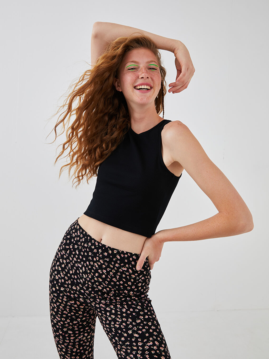 Кроп-топ из хлопка с круглым вырезом для женщин-4