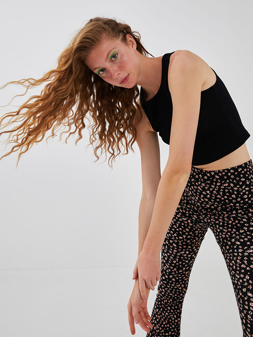 Кроп-топ из хлопка с круглым вырезом для женщин-1