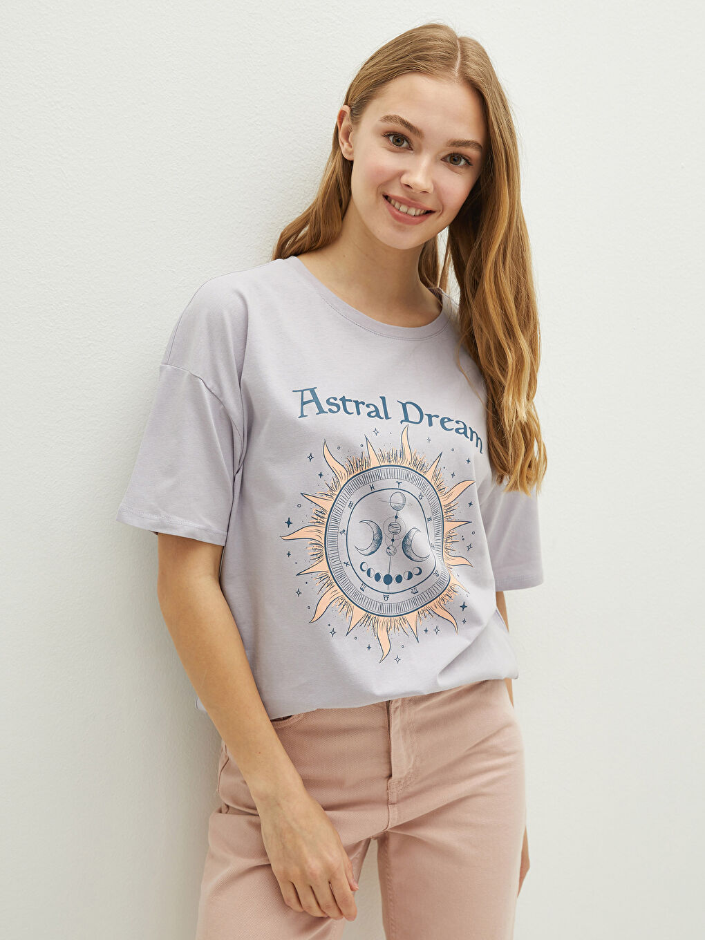 Lila Bisiklet Yaka Baskılı Kısa Kollu Pamuklu Kadın Tişört-1