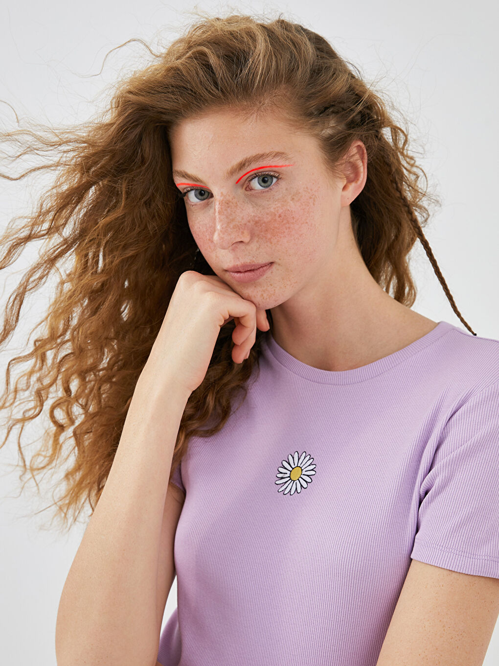 Robe Femme En Jersey Brodée à Fleurs et à Manches Courtes à Col Rond-3