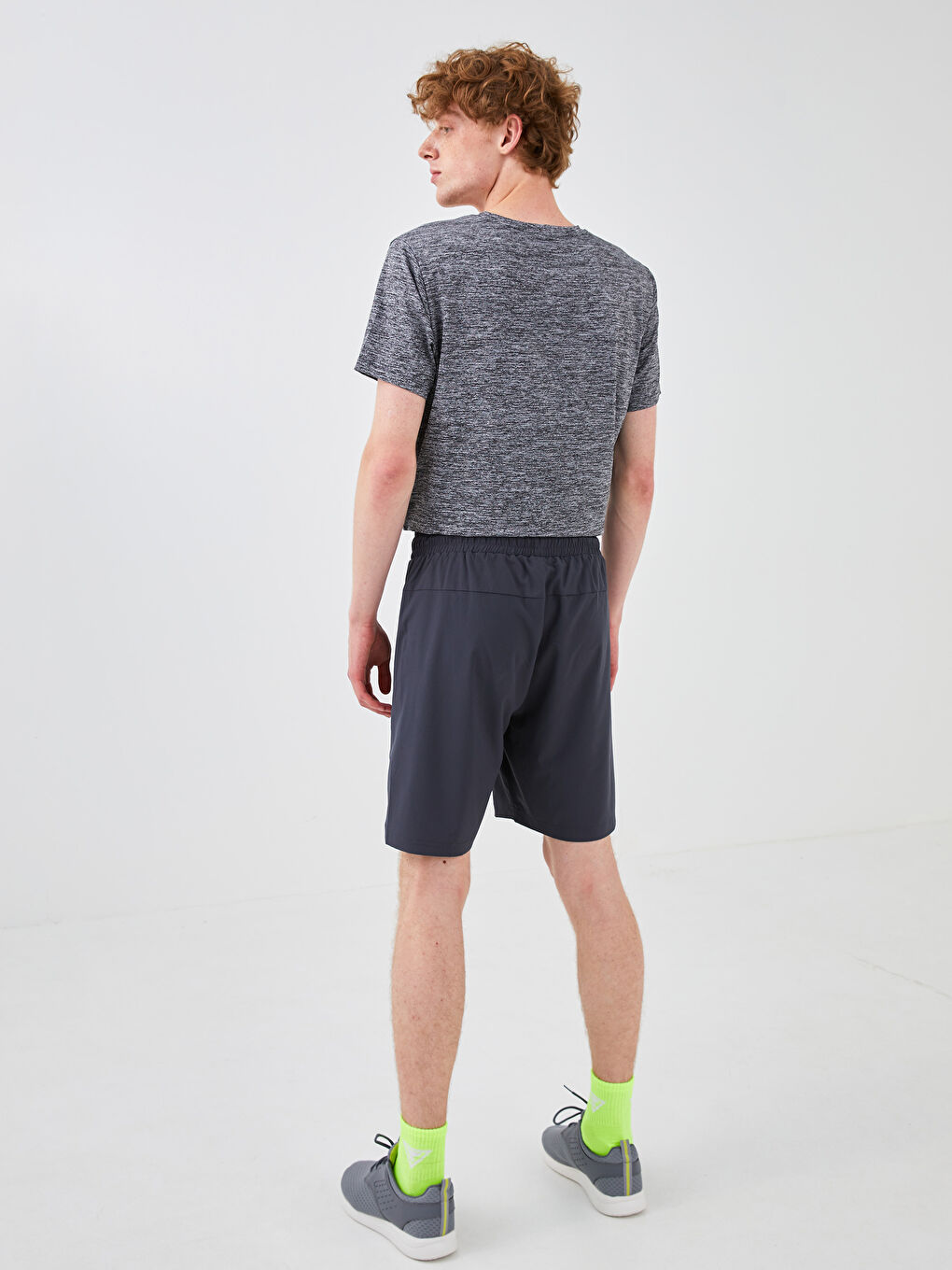 شورت رياضي للرجال بقصة عادية-3