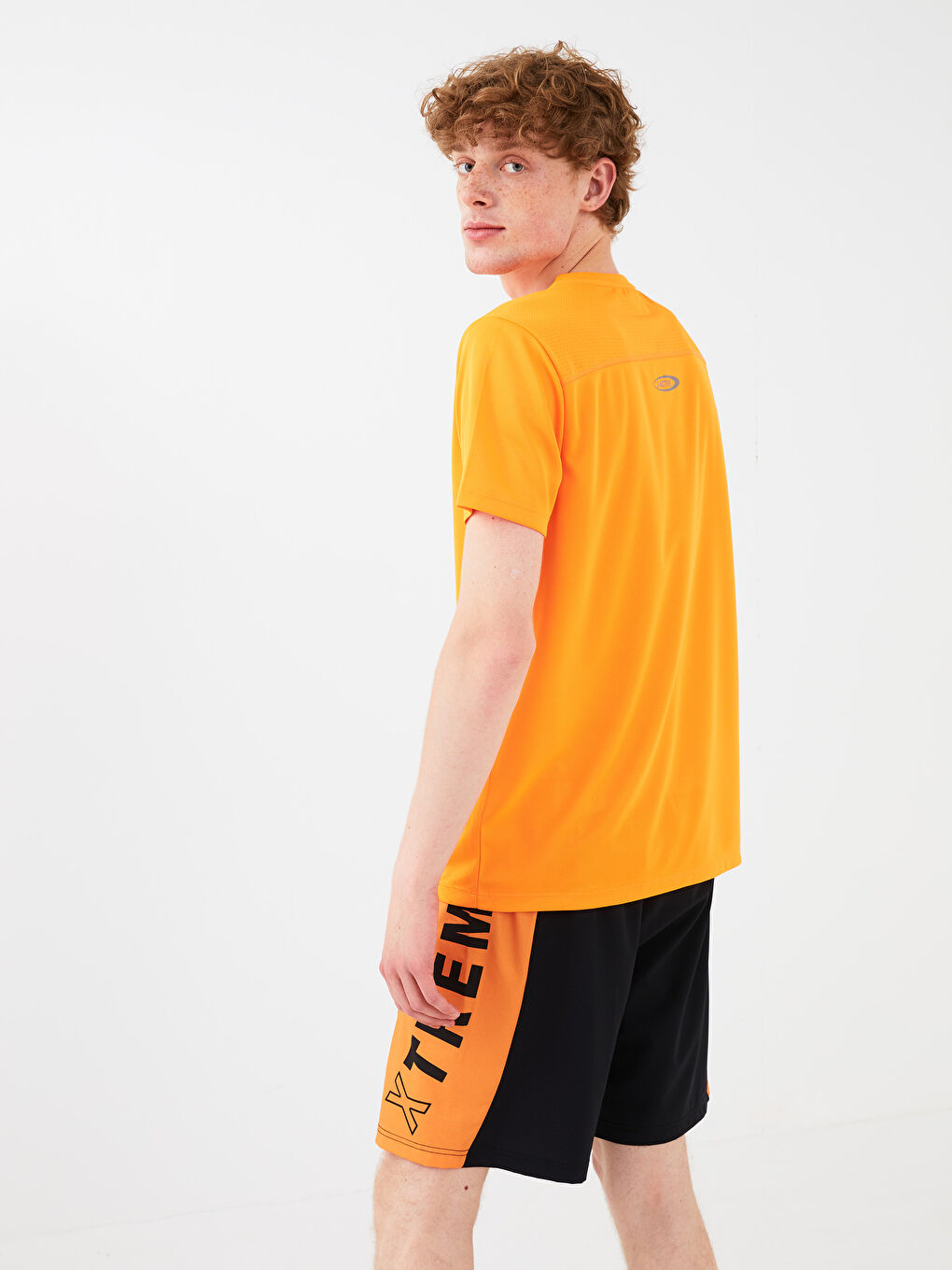 T-shirt de Sport Actif Imprimé à Manches Courtes et Col Rond pour Hommes-2