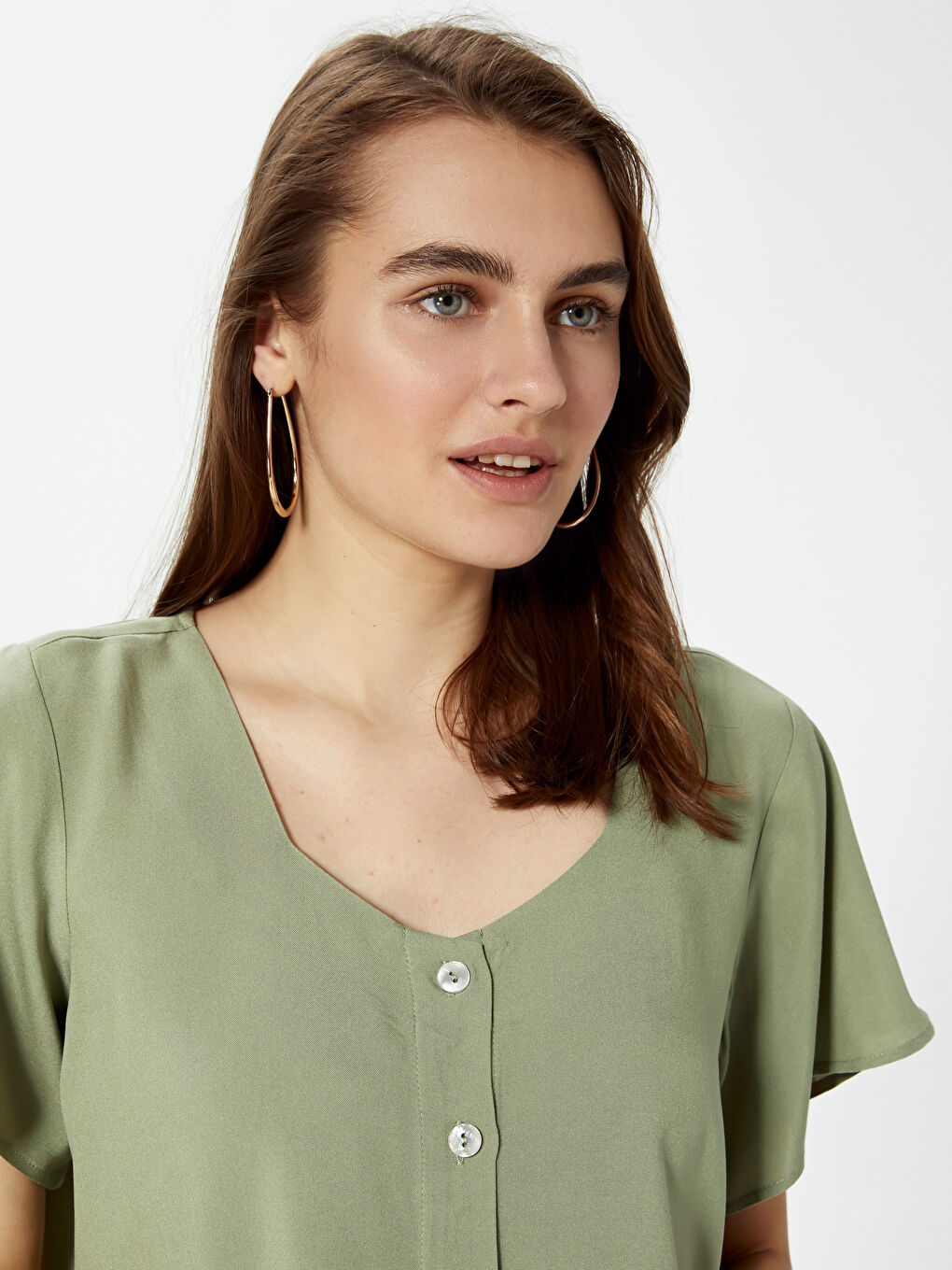 Short Sleeve Viscose Women Shirt With U Neck Button Closure-3