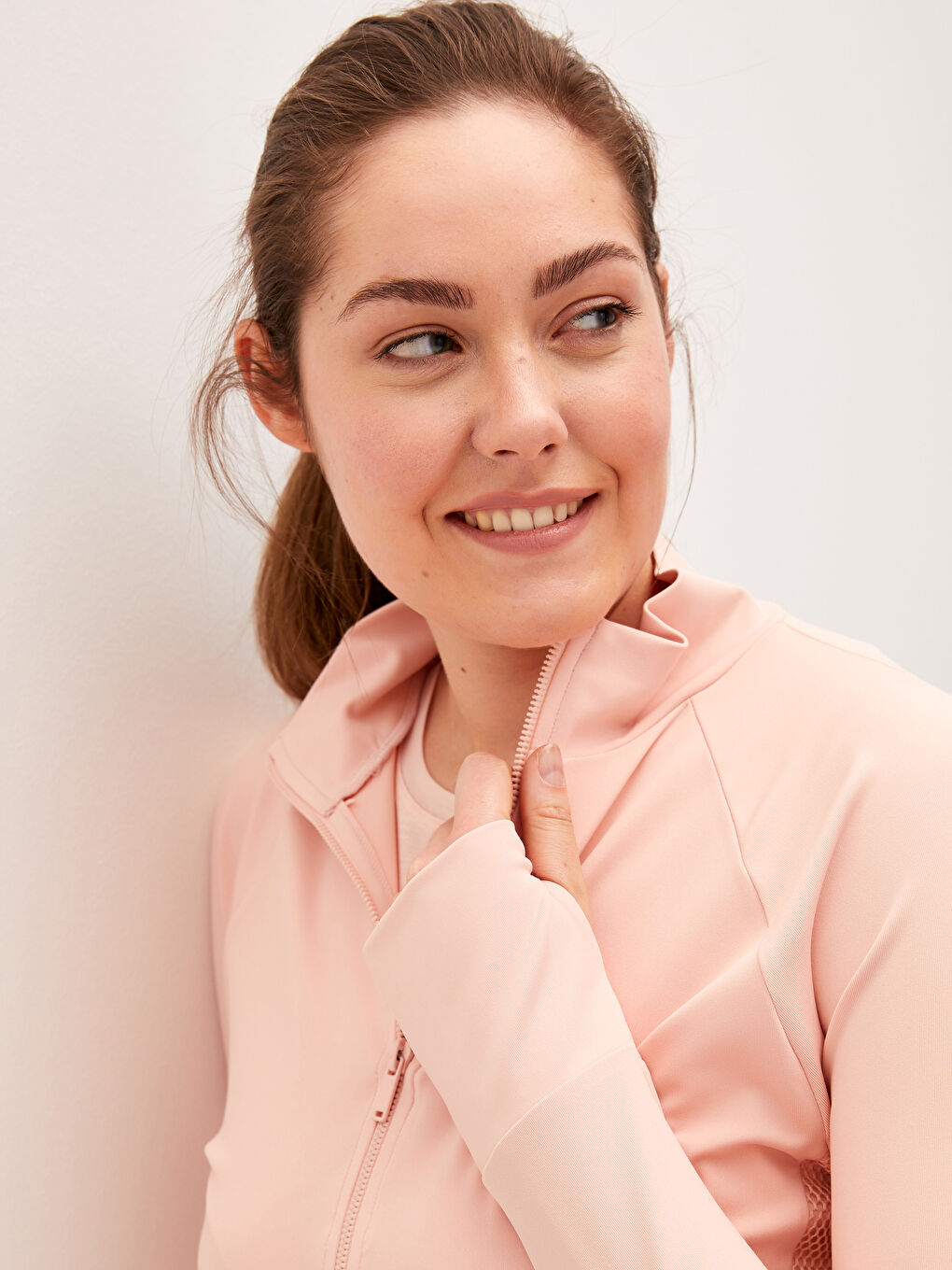 Кардиган для спорту з довгим рукавом, коміром-воронкою та сітчастими деталями для жінок-7