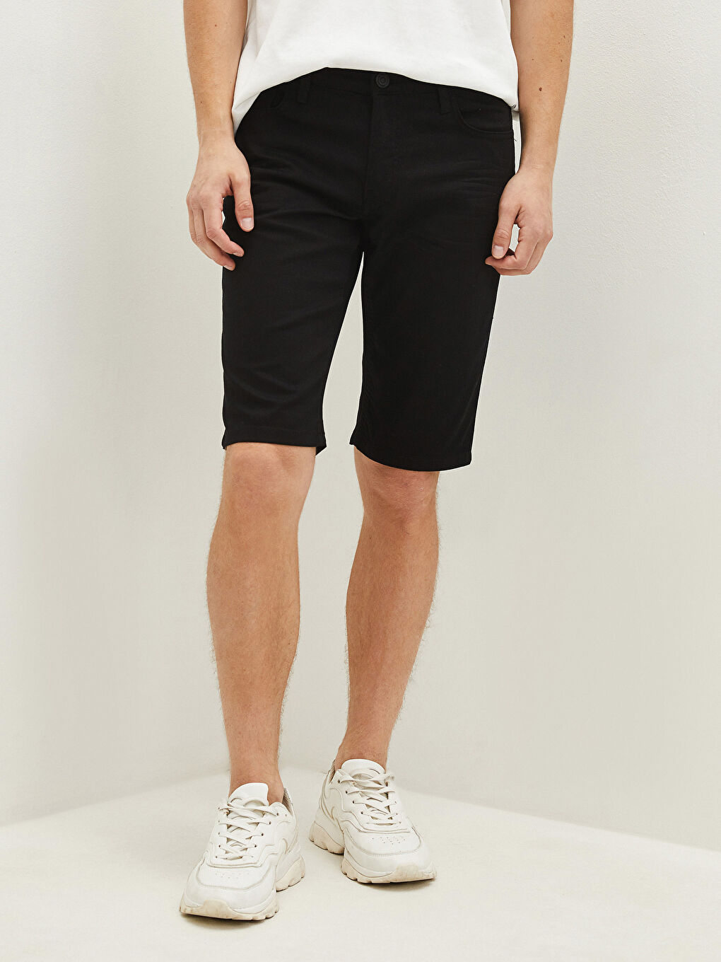 Siyah Slim Fit Bermuda Erkek Şort-3