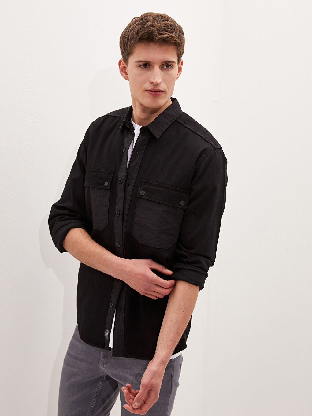 Siyah Rahat Kalıp Uzun Kollu Erkek Jean Gömlek-1