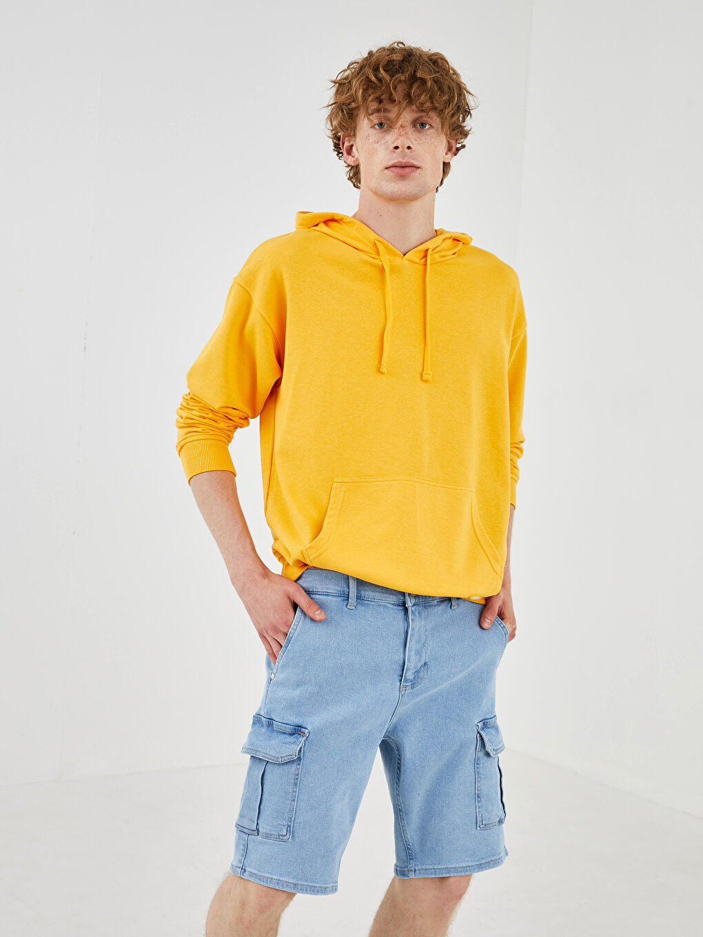 Standard Fit Men's Denim Shorts-3