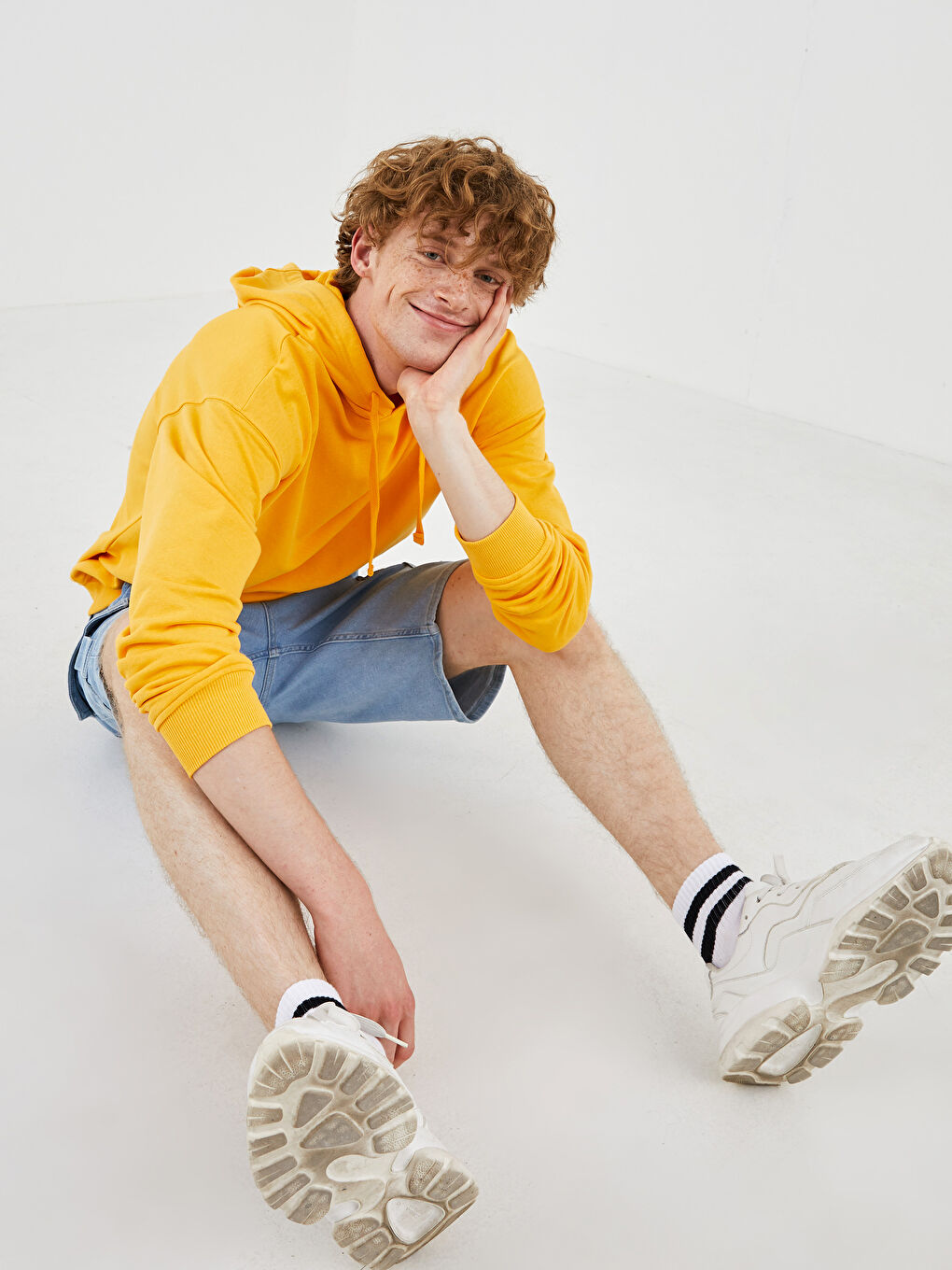 Standard Fit Men's Denim Shorts-1