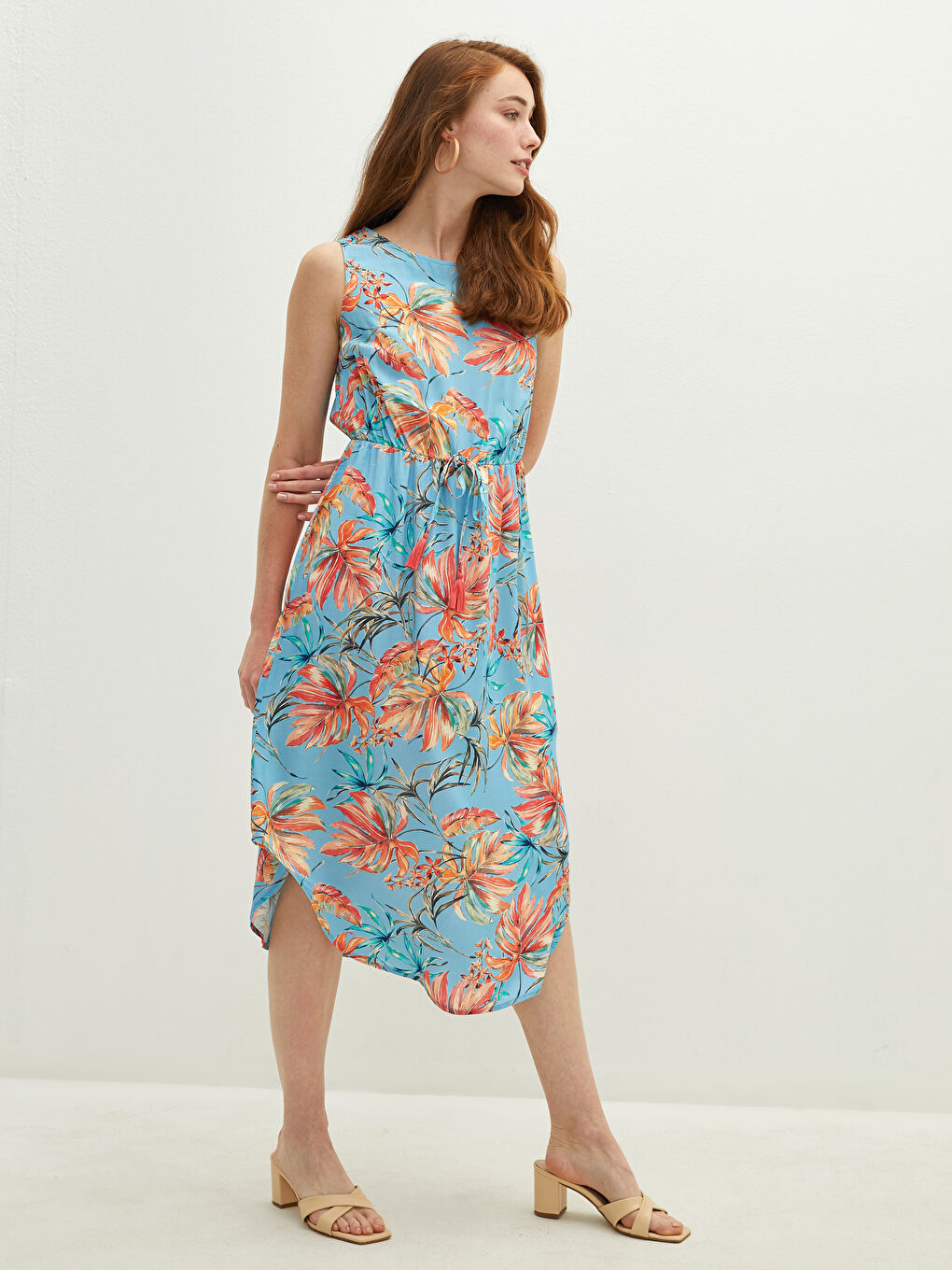 Mavi Bisiklet Yaka Desenli Kolsuz Belden Bağlama Detaylı A Kesim Viskon Kadın Elbise-3