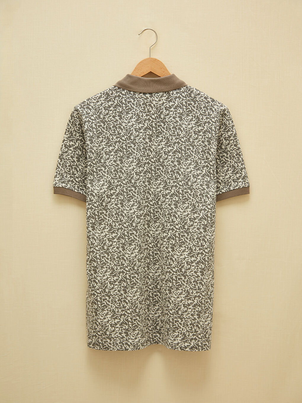 Gri Polo Yaka Kısa Kollu Desenli Erkek Tişört-7