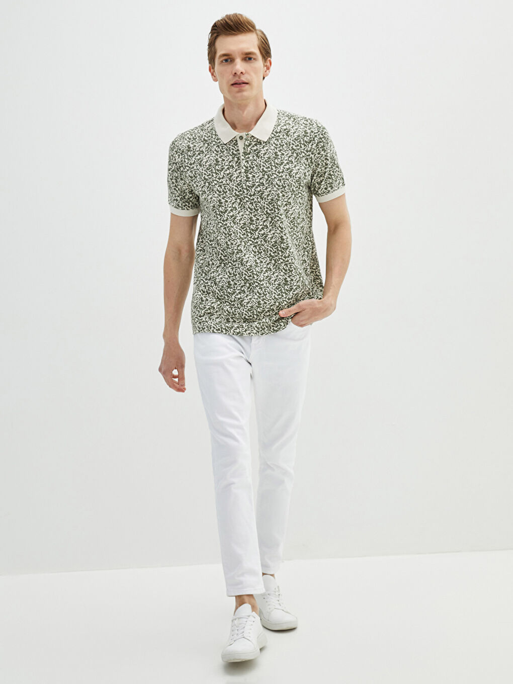 Yeşil Polo Yaka Kısa Kollu Desenli Erkek Tişört-4