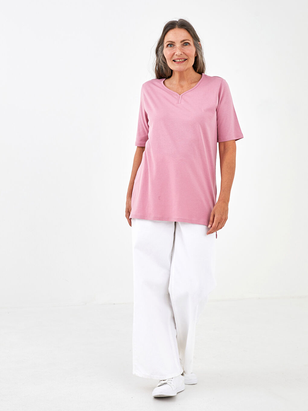 V Neck Straight Short Sleeve Cotton Women's T-Shirt-2