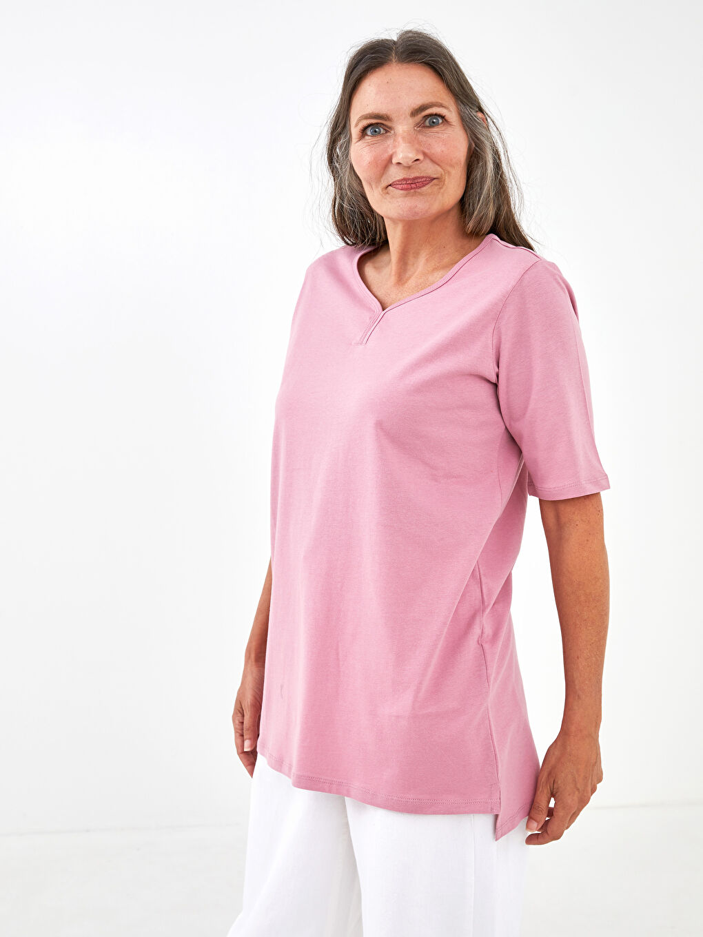 V Neck Straight Short Sleeve Cotton Women's T-Shirt-4