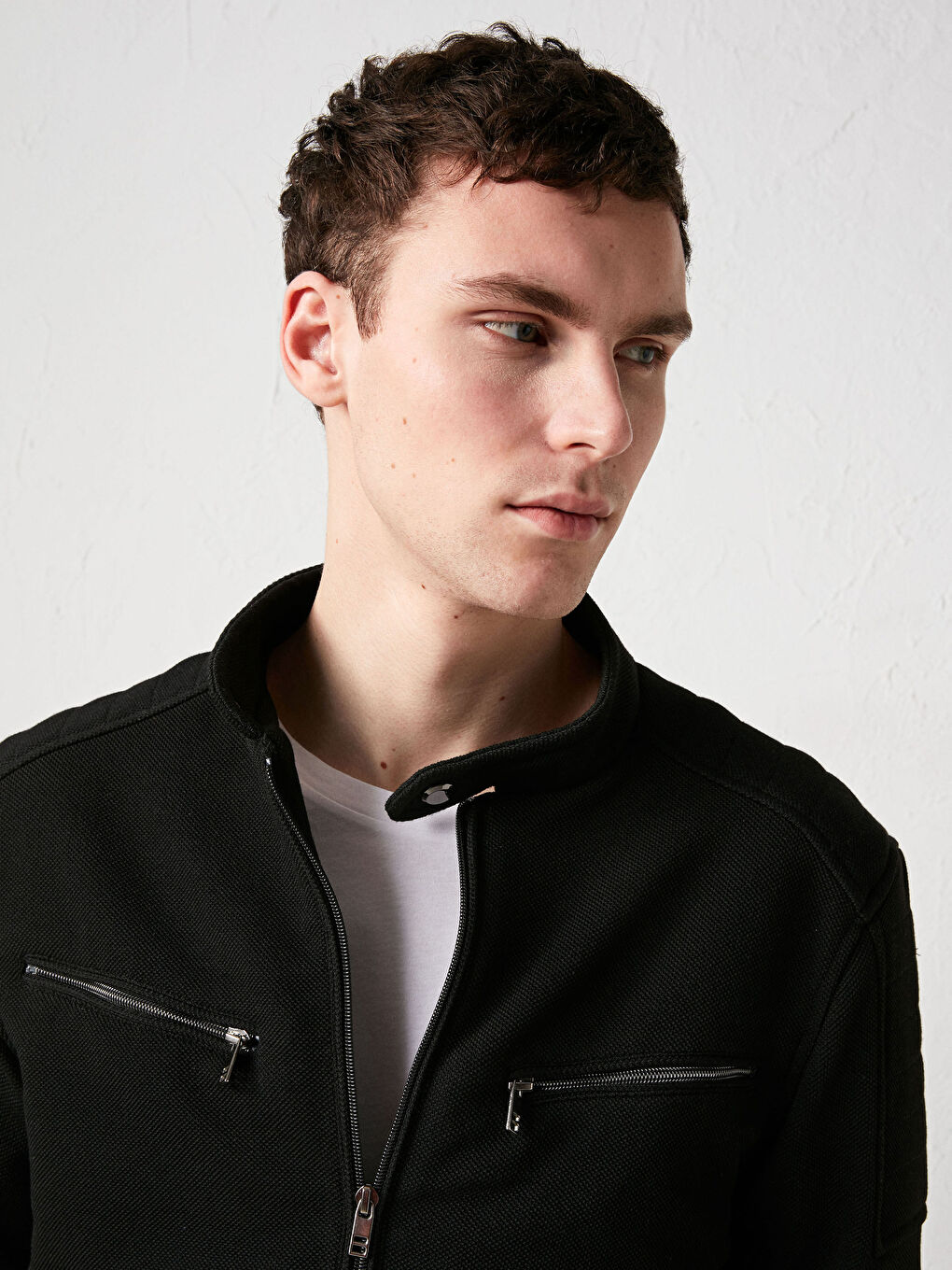 Siyah Slim Fit Dik Yaka İnce Erkek Mont-2