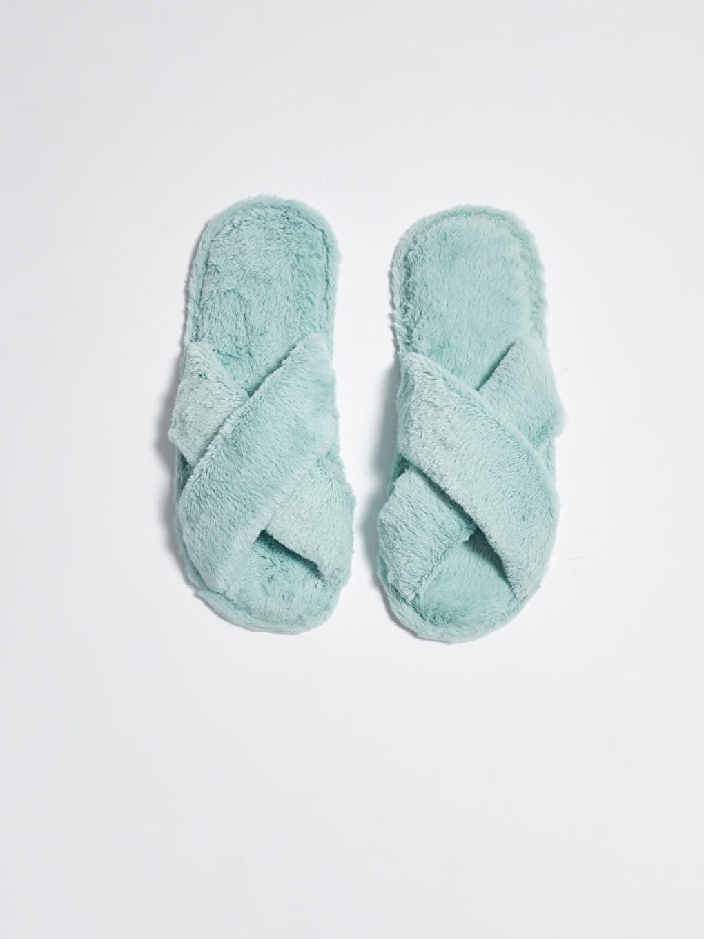 Yeşil Kadın Çapraz Bant Pelüş Ev Terliği-1