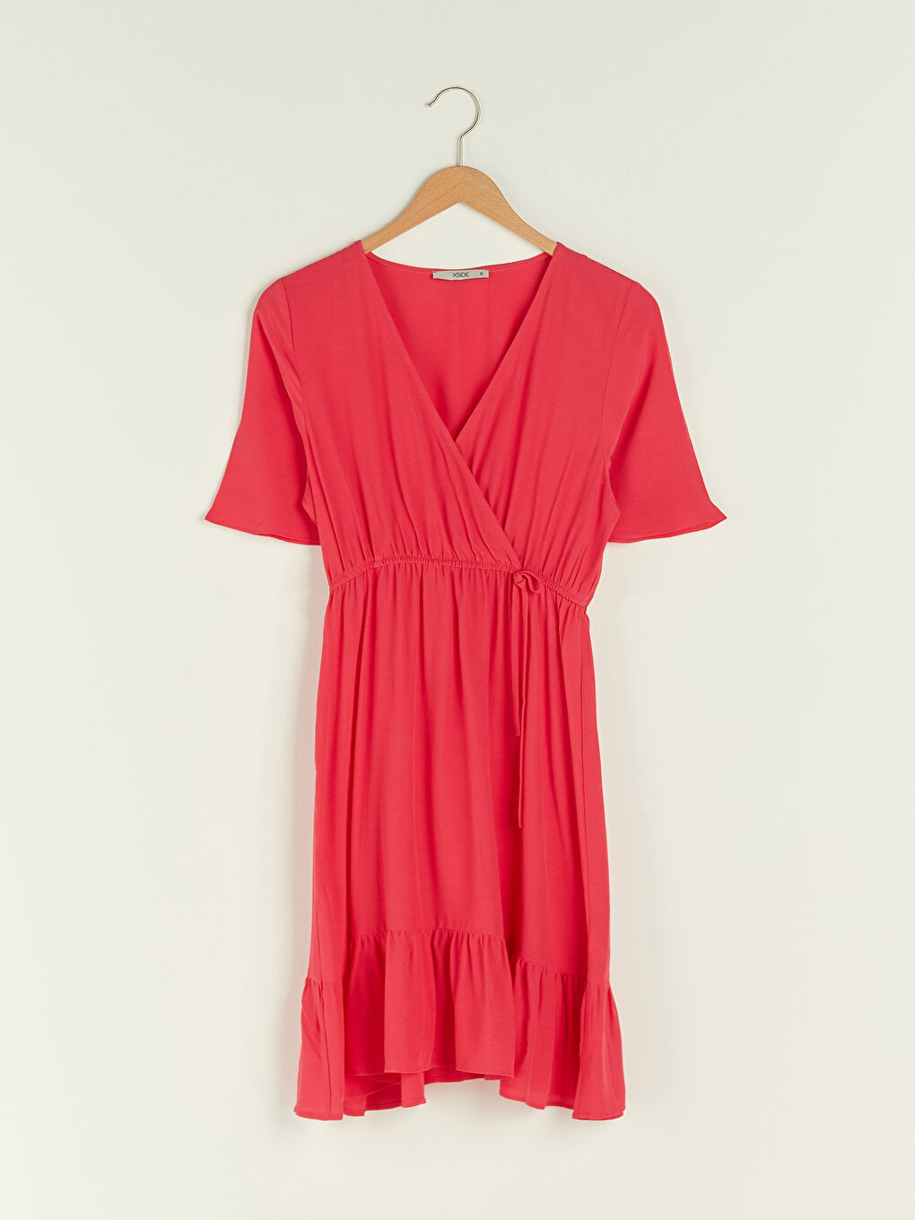 Pembe V Yaka Düz Belden Oturtmalı Kısa Kollu Viskon Kadın Elbise-6