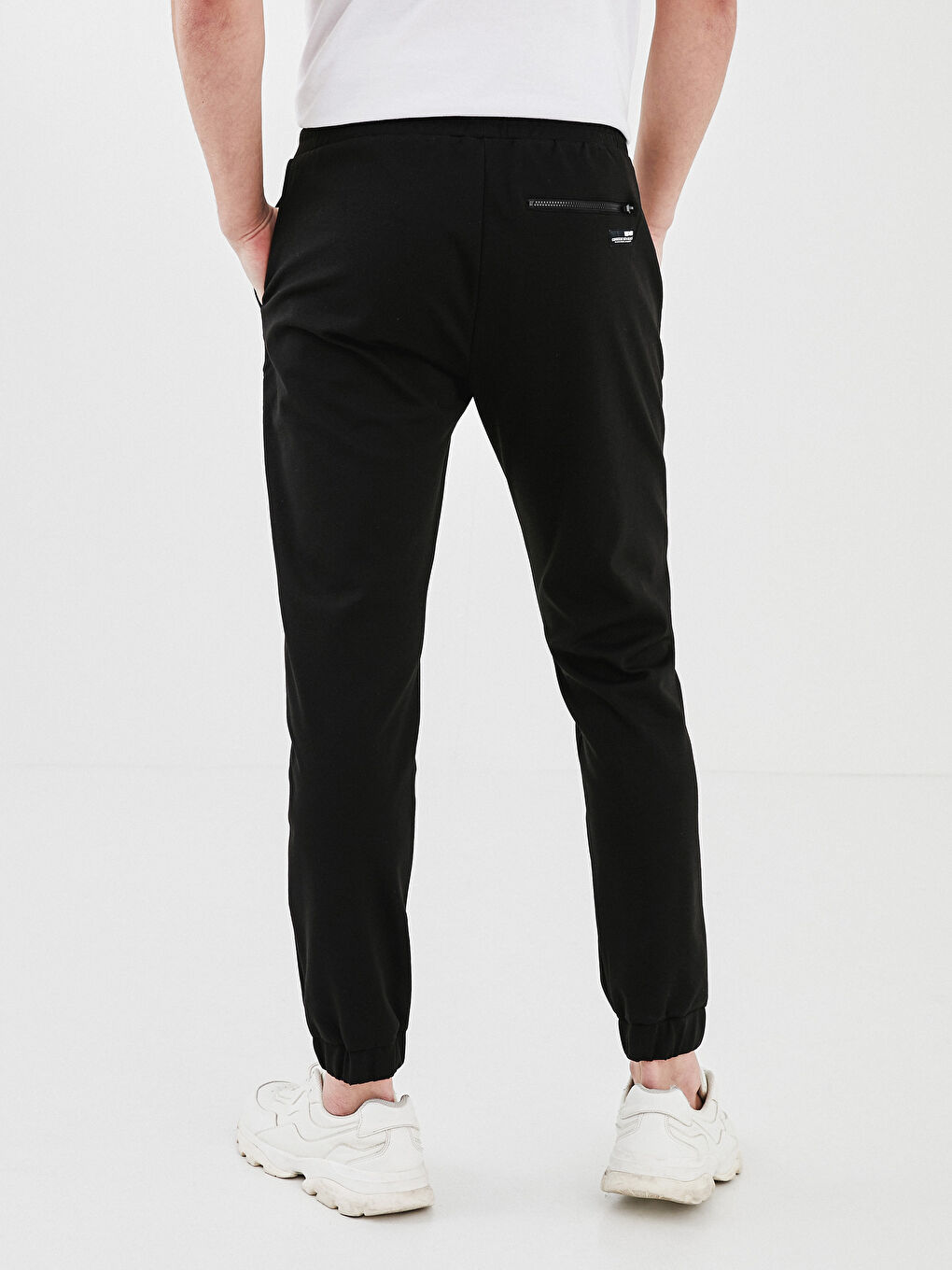 LCW Casual Yeni Siyah Slim Fit Jogger Erkek Pantolon - 3