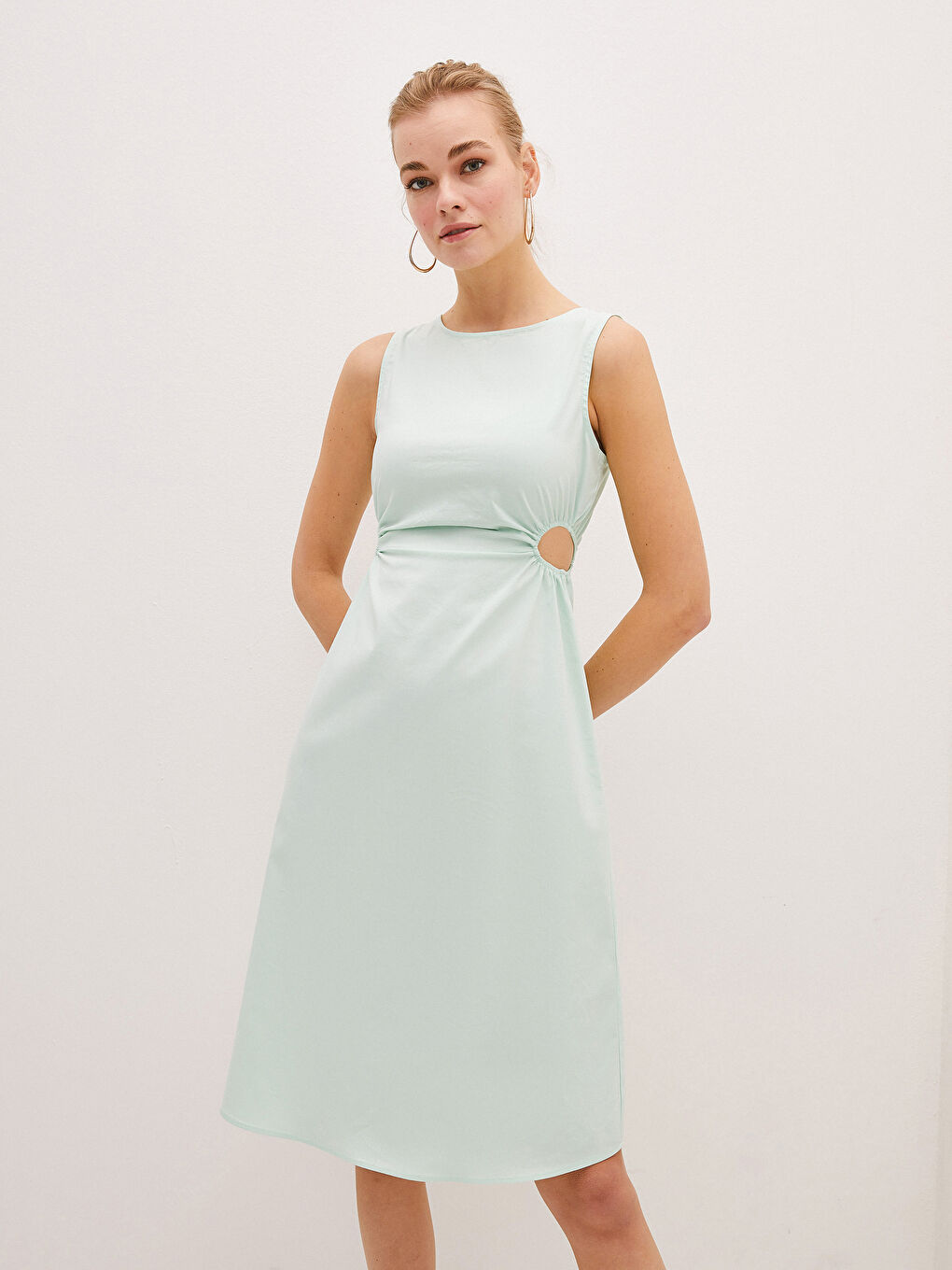 Robe Femme Sans Manches Droite Col Rond en Popeline-11