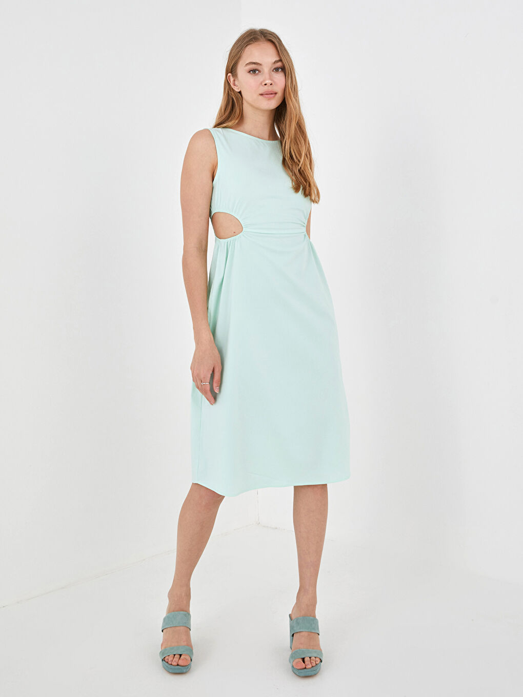 Robe Femme Sans Manches Droite Col Rond en Popeline-4