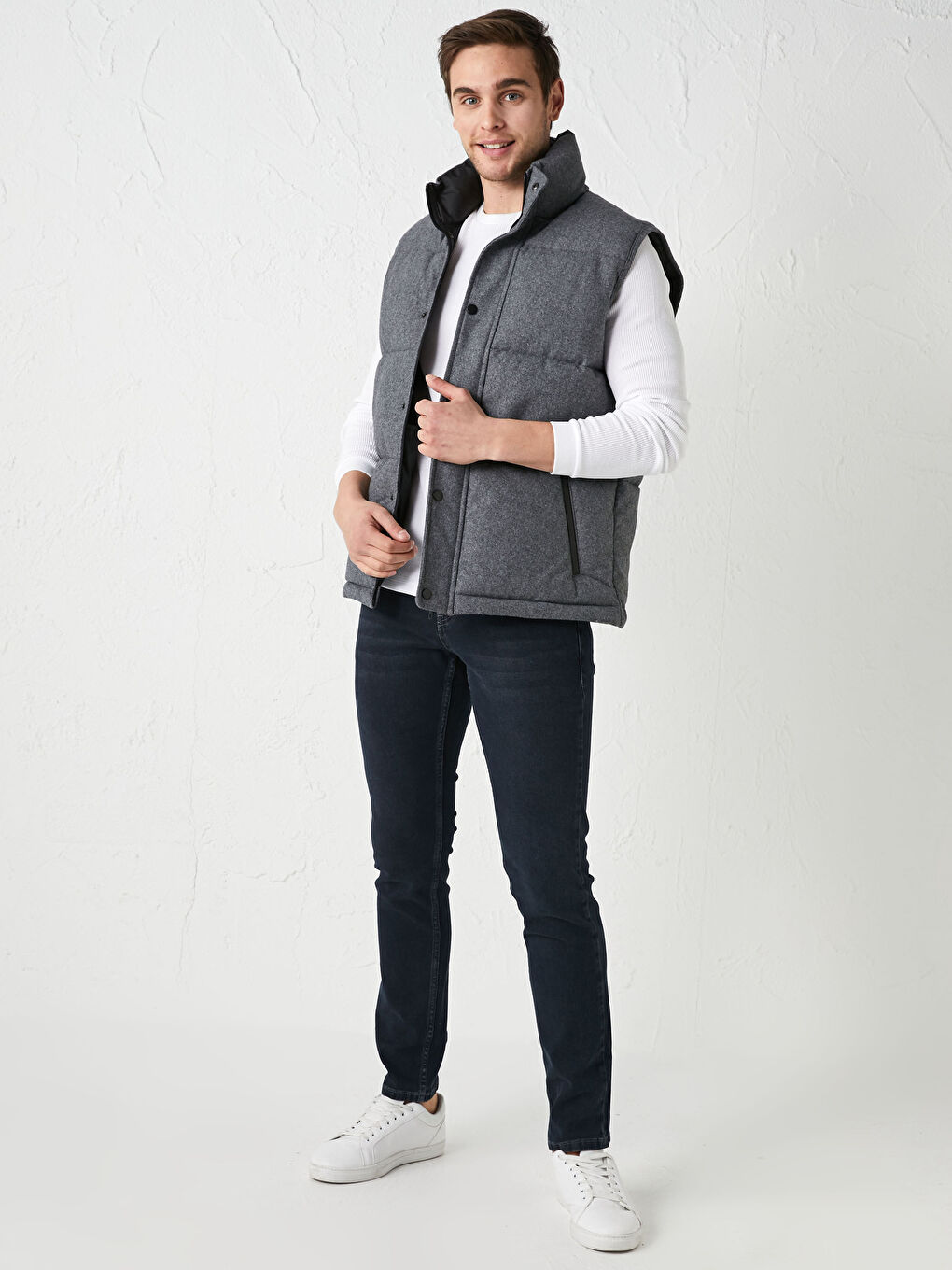 Schlank Geschnittene Dicke Weste Für Herren Mit Hohem Kragen-6