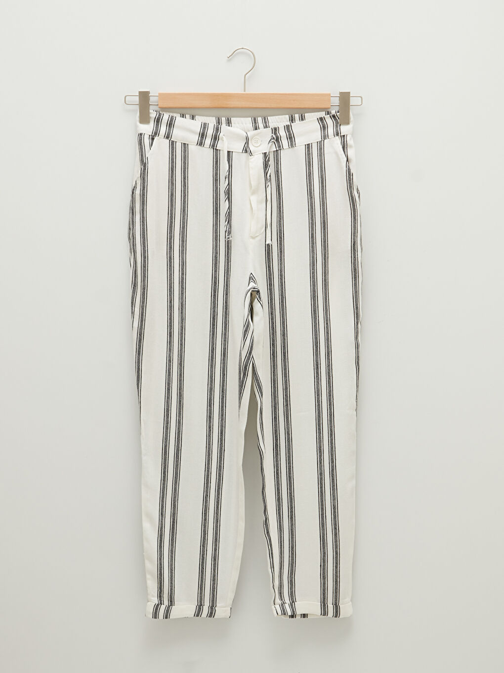 Lacivert Beli Lastikli Bol Fit Çizgili Cep Detaylı Kadın Pantolon-6