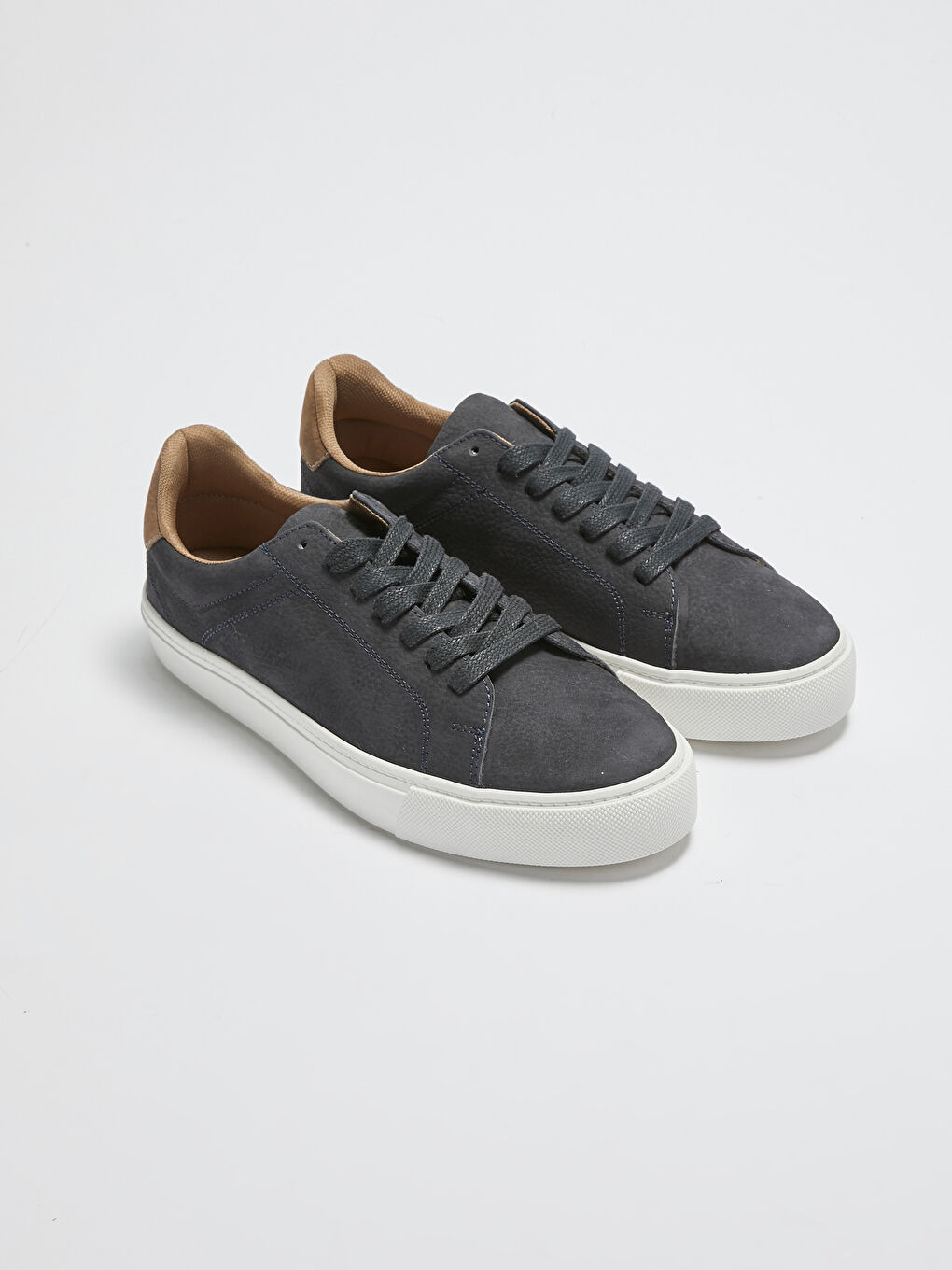 Lace-Up Leather Men's Sneaker