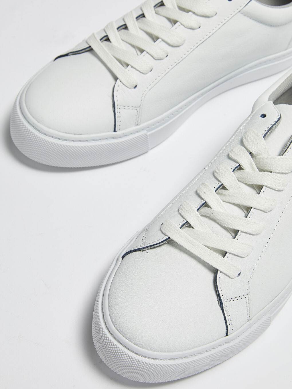 Beyaz Bağcıklı Deri Erkek Spor Ayakkabı-4