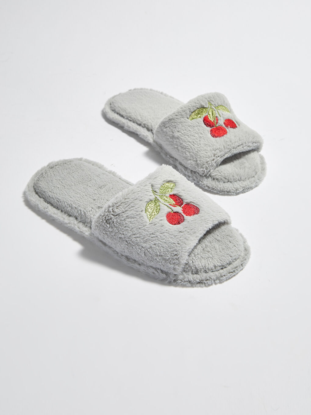 LCW STEPS Women’s Embroidered Home Slippers -S1IG81Z8-CSW