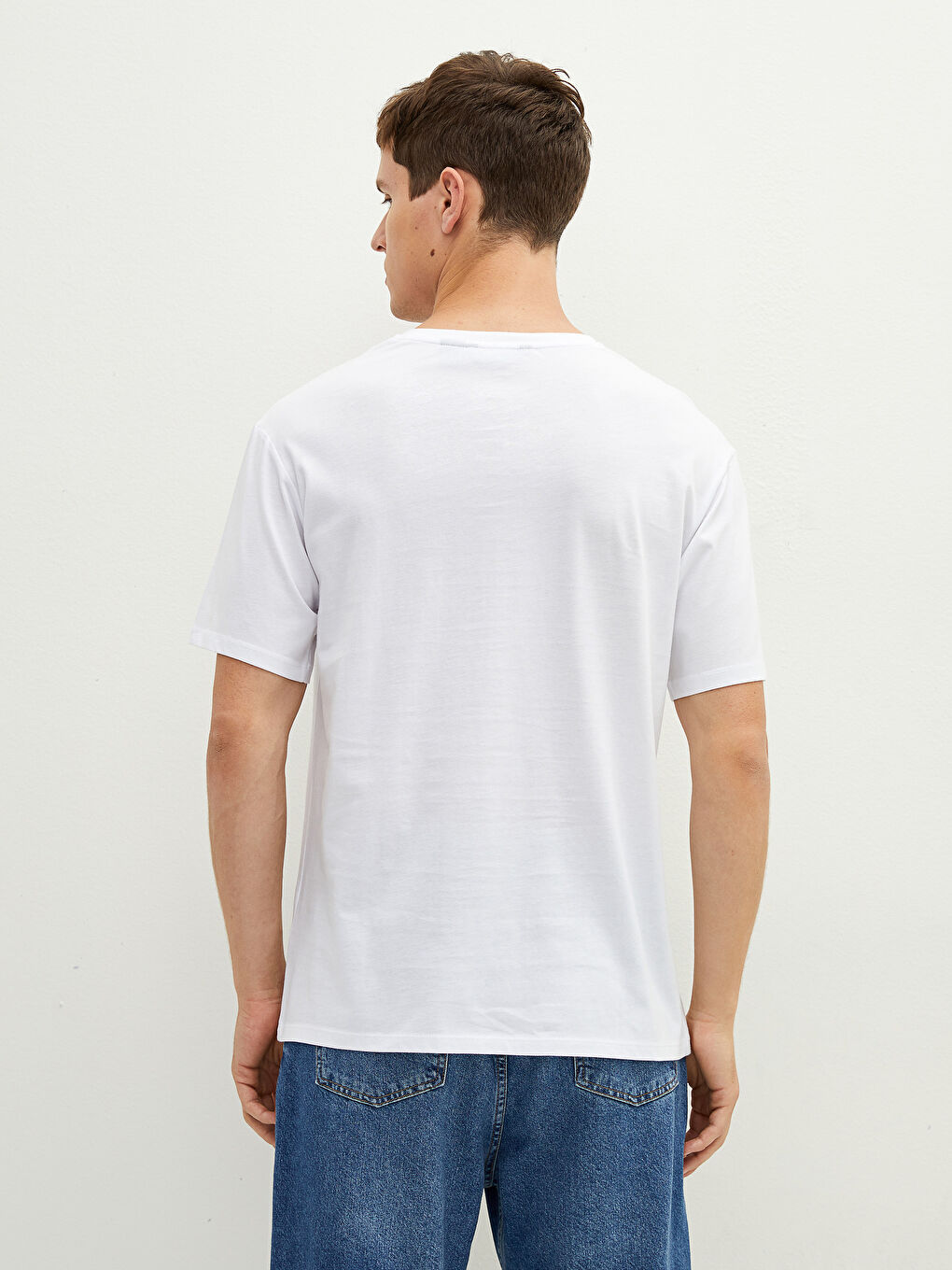 Beyaz Bisiklet Yaka Kısa Kollu Nasa Baskılı Penye Erkek Tişört-3