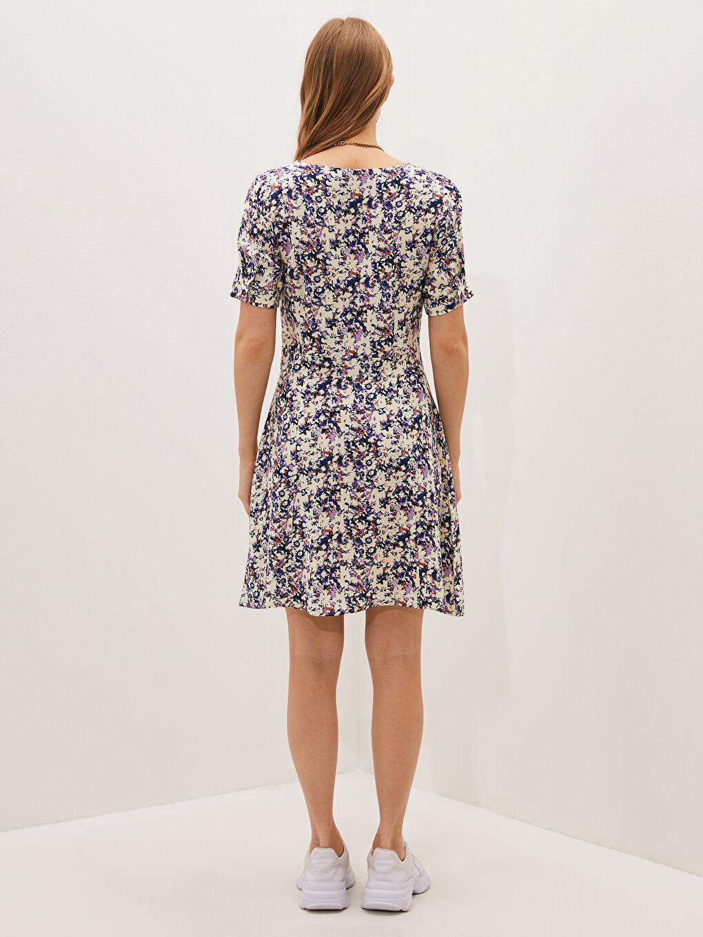 Платье с V-образным вырезом, с принтом, короткий рукав, вискоза, для женщин-5