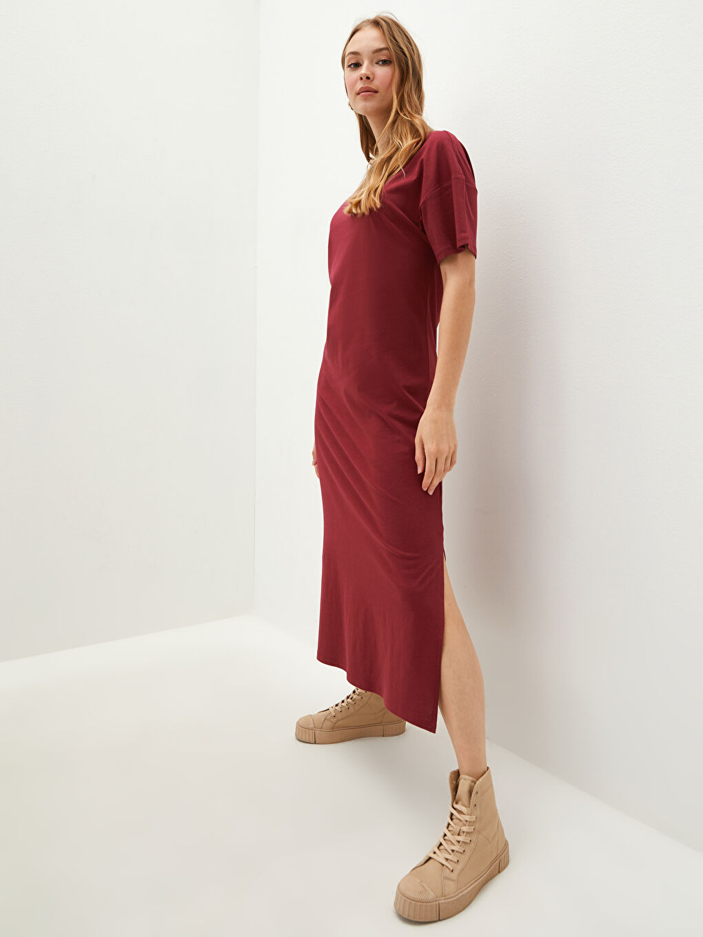 Robe Femme à Col Rond Unie à Manches Courtes-1