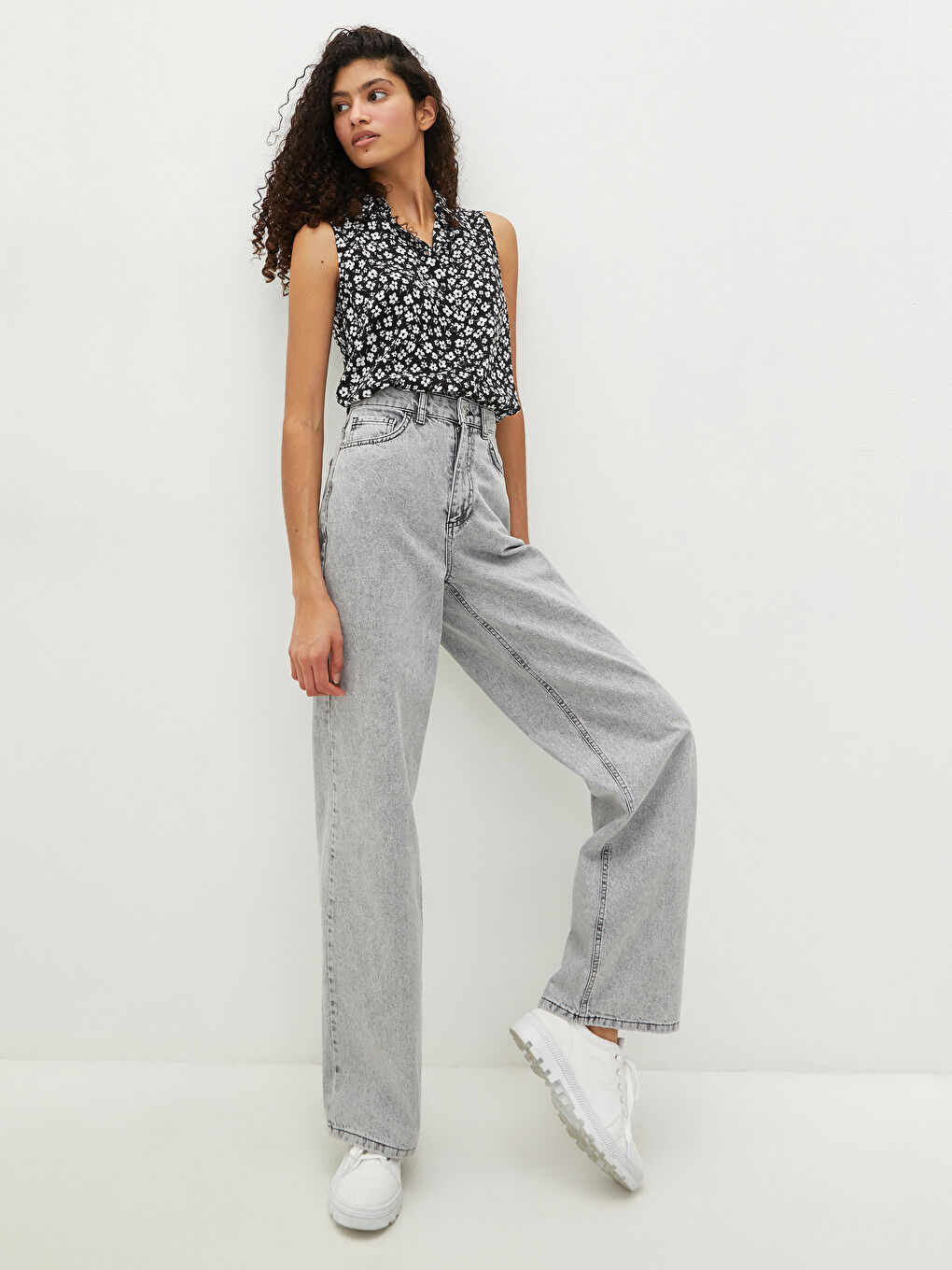 Рубашка Женская Цветочная из Вуали Без Рукавов-2