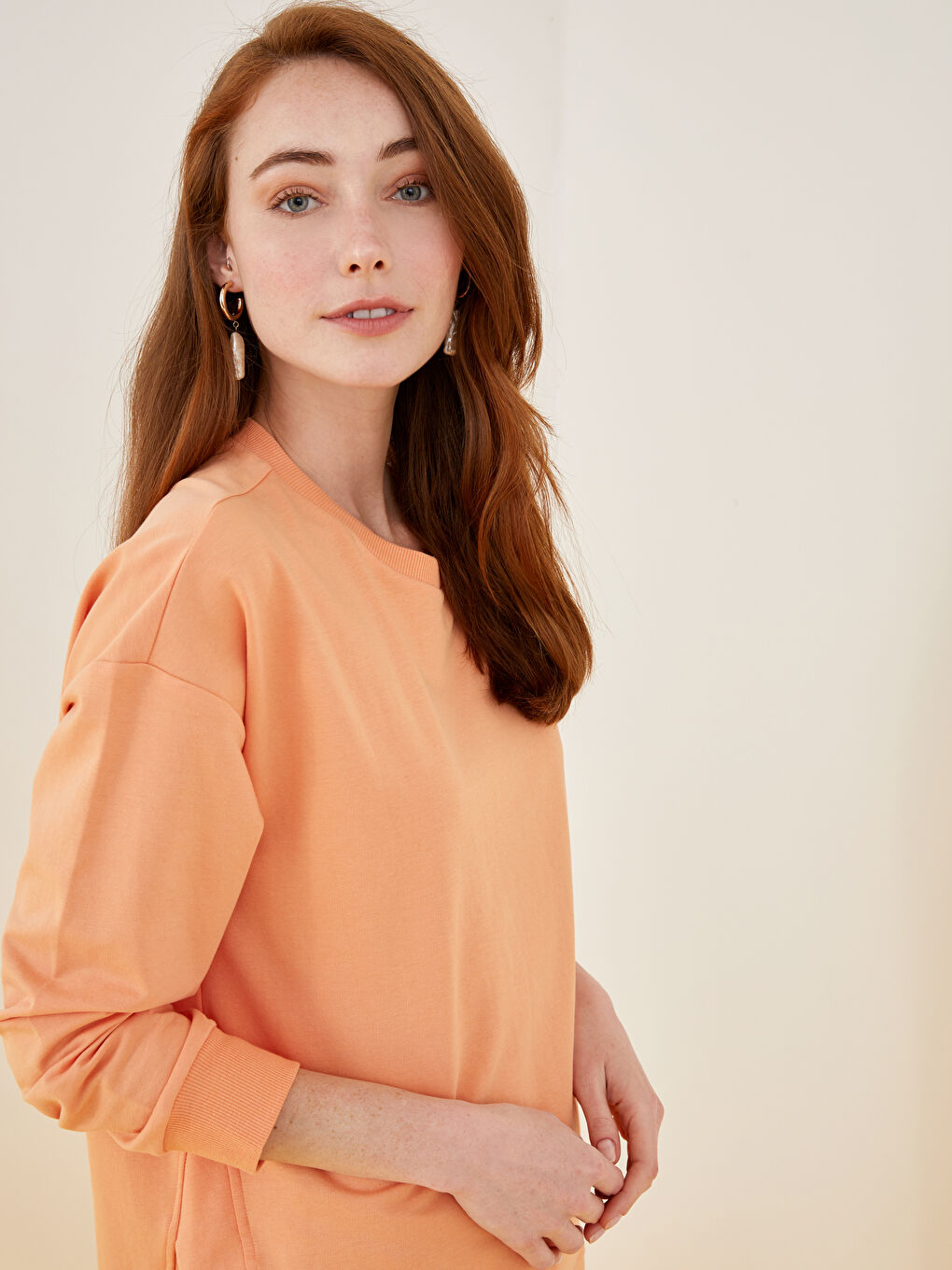 Mercan Bisiklet Yaka Düz Uzun Kollu Kadın Sweatshirt Tunik-1