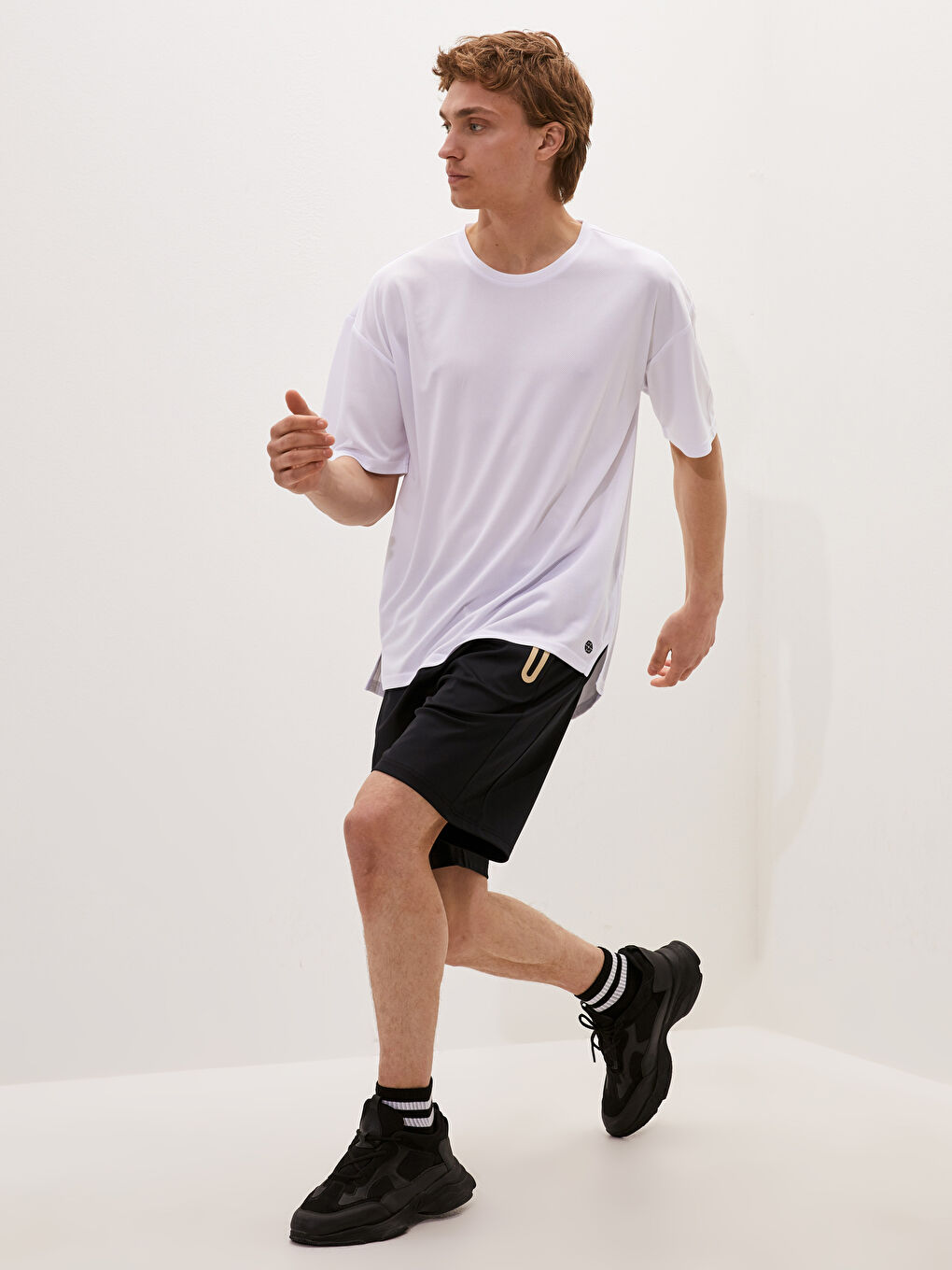 Beyaz Bisiklet Yaka Kısa Kollu Aktif Spor Erkek Tişört-2