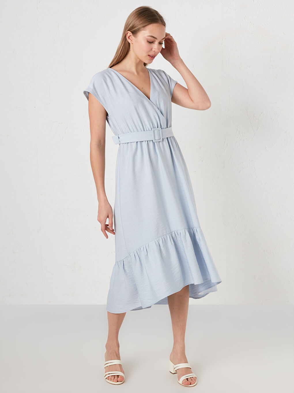 Mavi Kruvaze V Yaka Kemer Detaylı Kısa Kollu Kadın Elbise