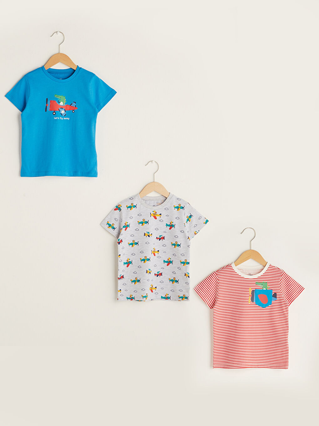 تيشيرت قطن مطبوع بياقة دائرية وكم قصير - اولاد رضع - ٣ قطع