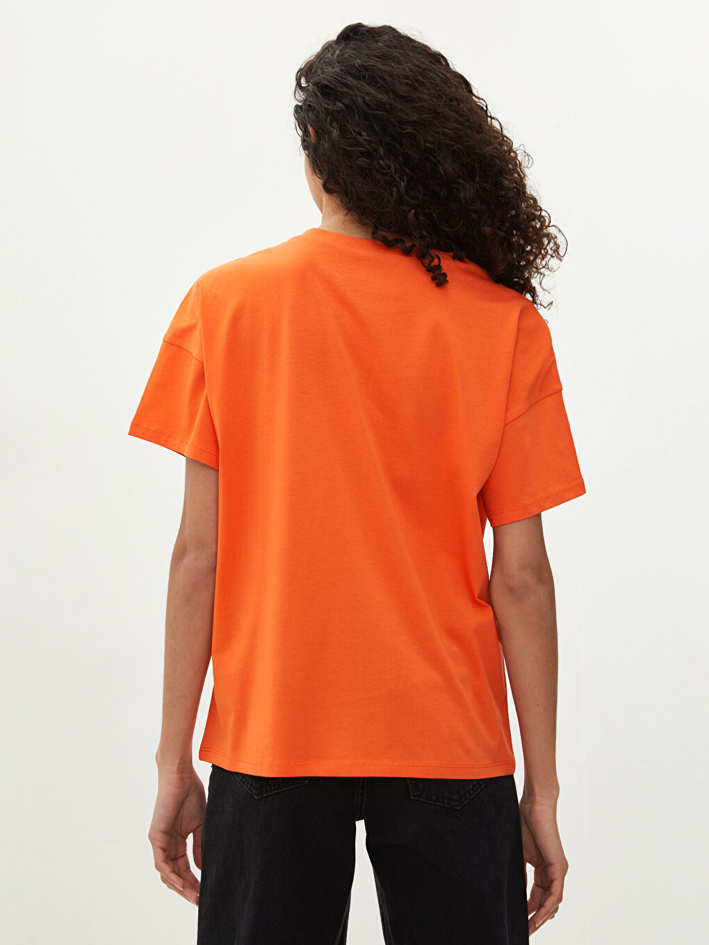 Turuncu Bisiklet Yaka Baskılı Kısa Kollu Pamuklu Kadın Tişört-4