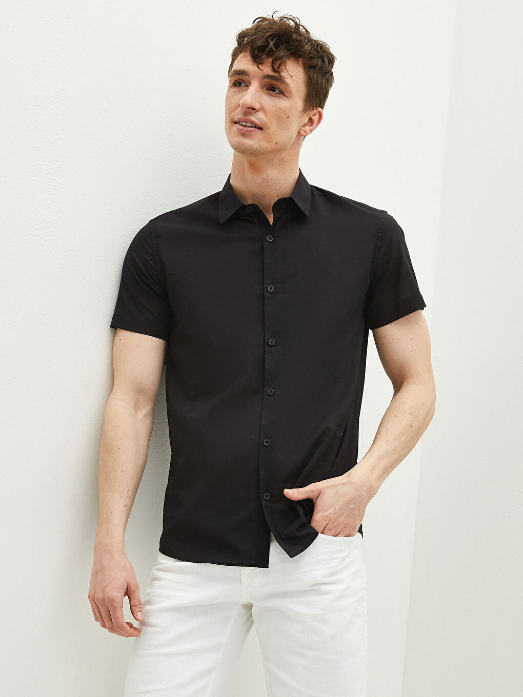 Siyah Slim Fit Kısa Kollu Poplin Erkek Gömlek