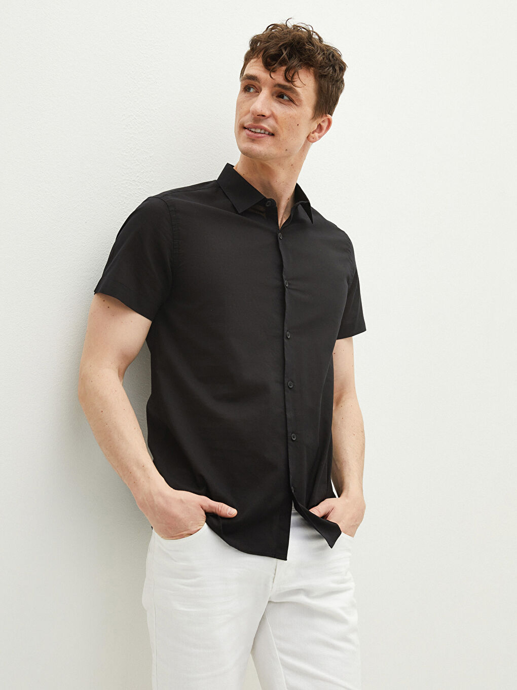 Siyah Slim Fit Kısa Kollu Poplin Erkek Gömlek-1