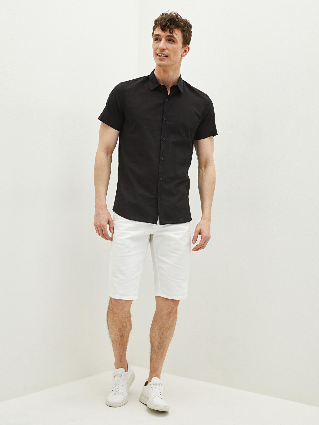 Siyah Slim Fit Kısa Kollu Poplin Erkek Gömlek-2