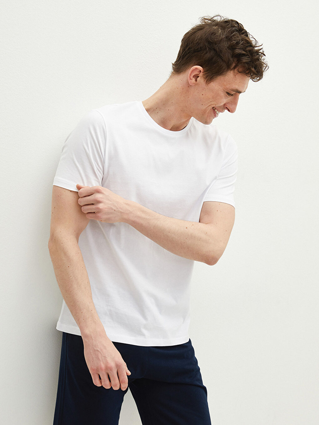 Beyaz Bisiklet Yaka Kısa Kollu Erkek Atlet-1