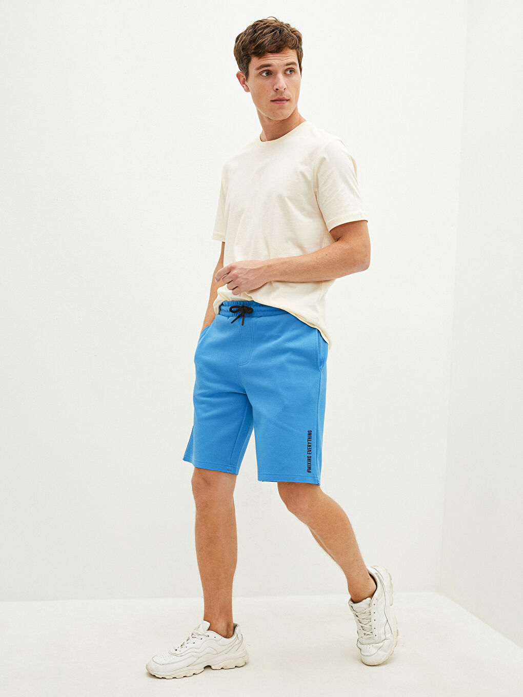 Mavi Slim Fit Erkek Bermuda Şort-1