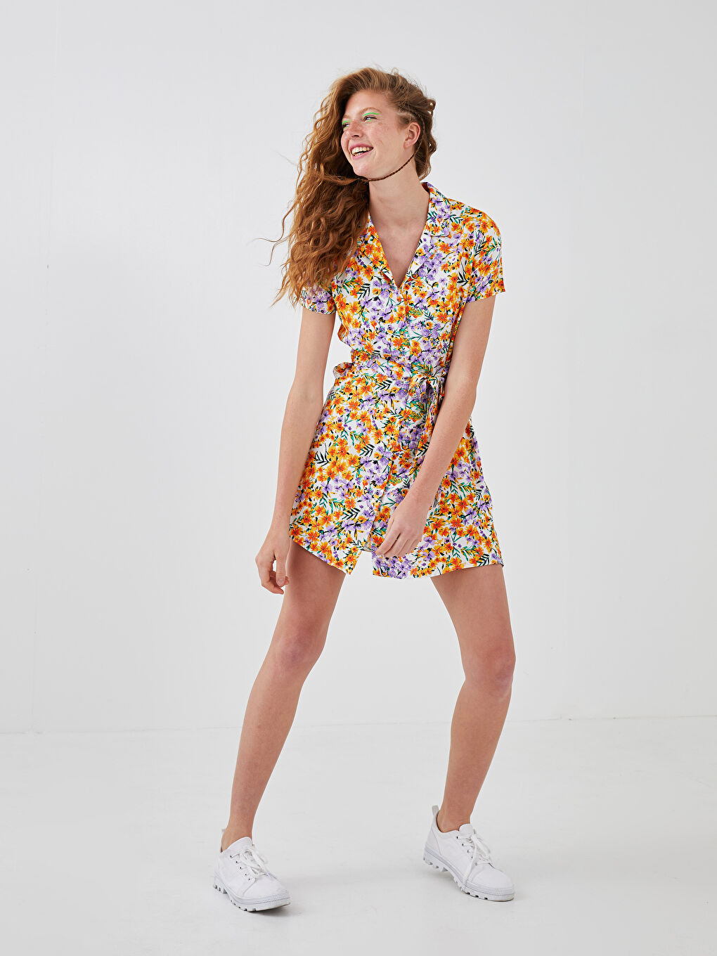 فستان نسائي بياقة قميص زهري كم قصير فسكوز-4