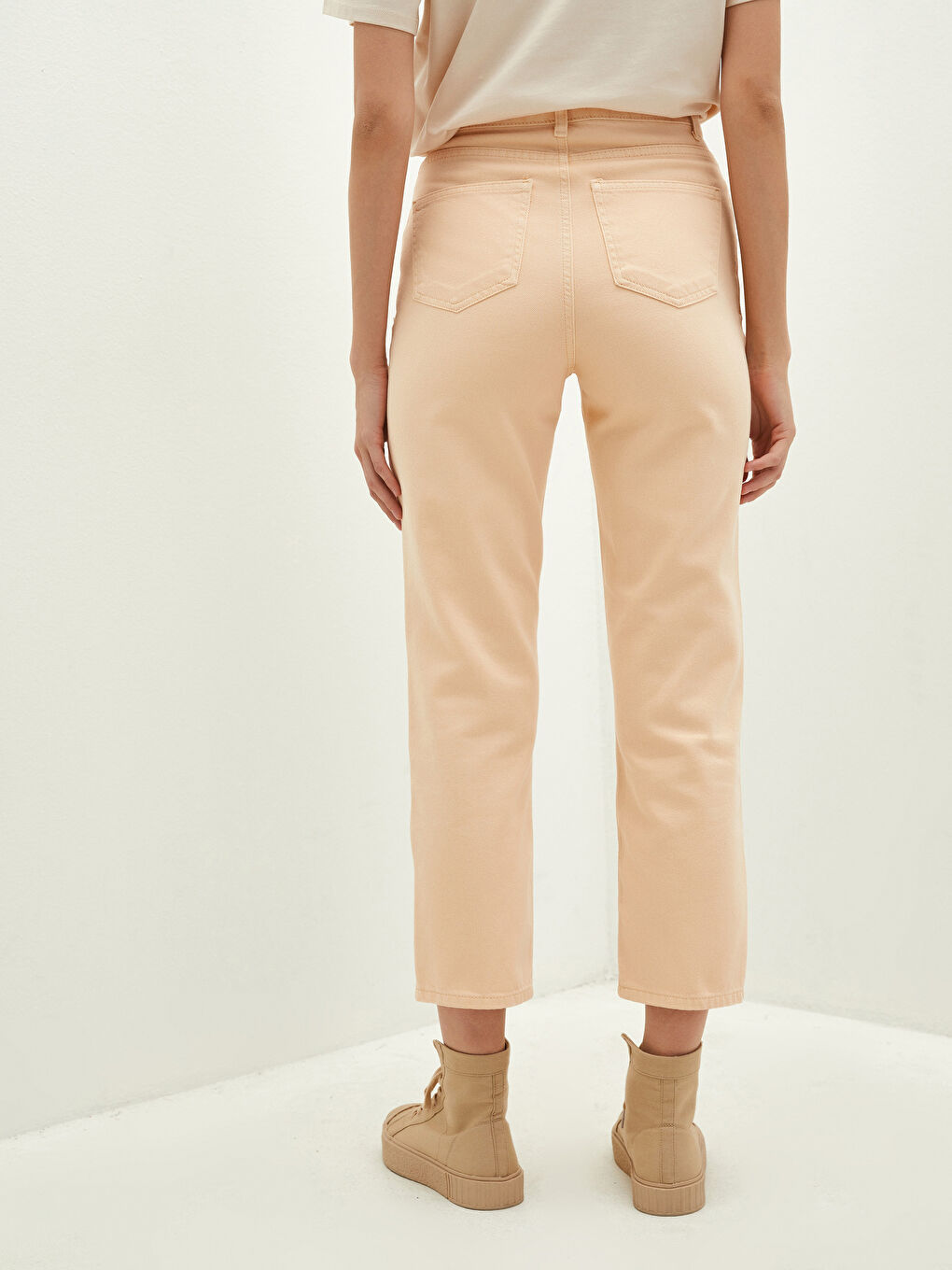 High Waisted Straight Fit Women's Jeans-4