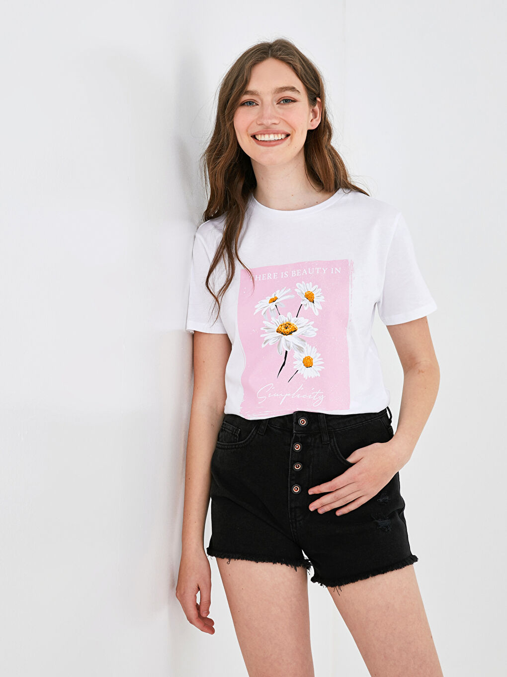 Siyah Yüksek Bel Mom Fit Kadın Rodeo Jean Şort