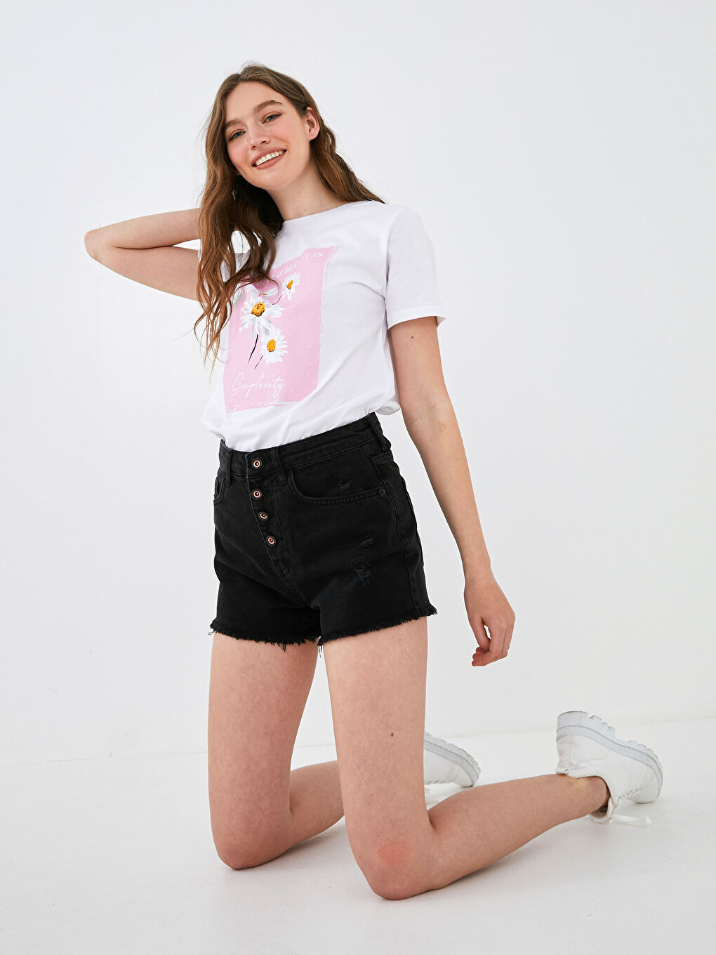 Siyah Yüksek Bel Mom Fit Kadın Rodeo Jean Şort-1