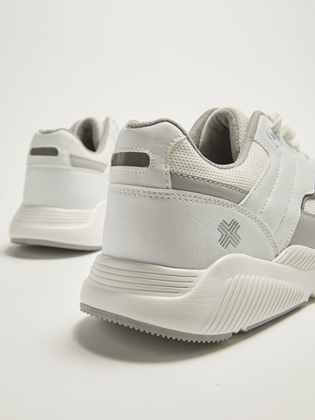 Beyaz File Detaylı Bağcıklı Erkek Spor Ayakkabı-5